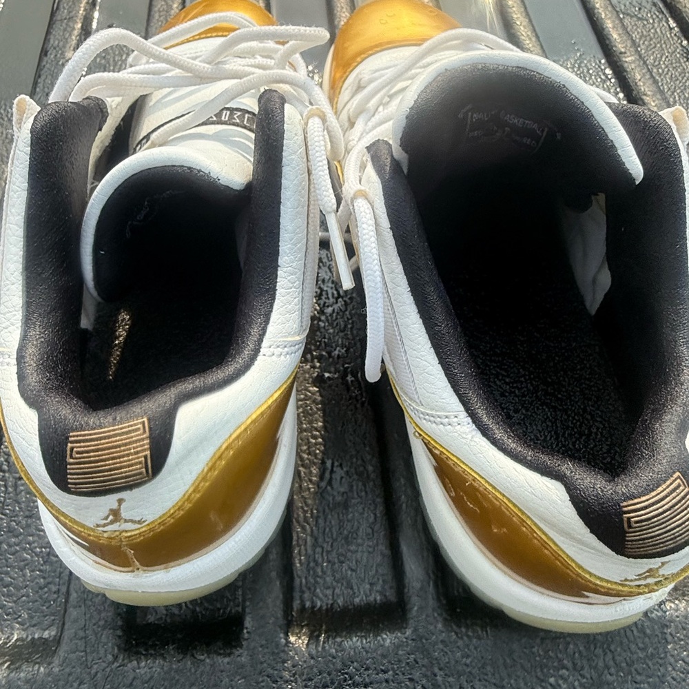 jordan 11 low closing ceremony